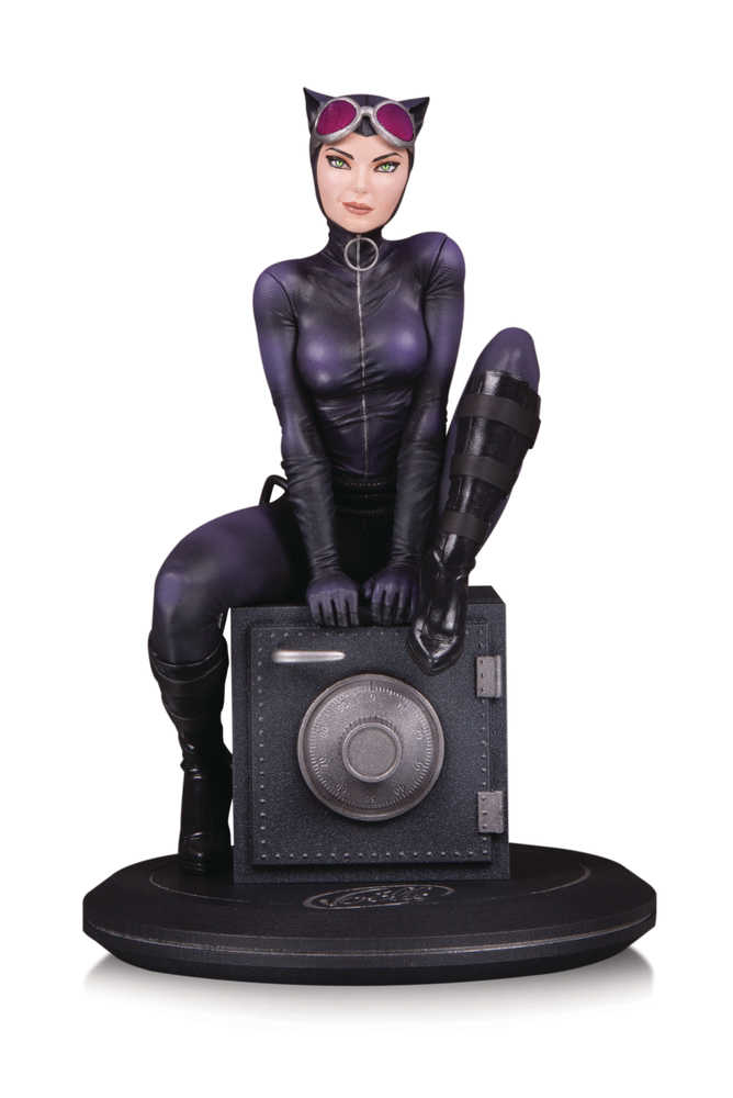 DC Cover Girls Catwoman By Joelle Jones Statue – Madness Comics